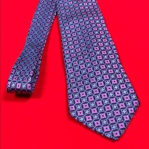 Dion silk tie!